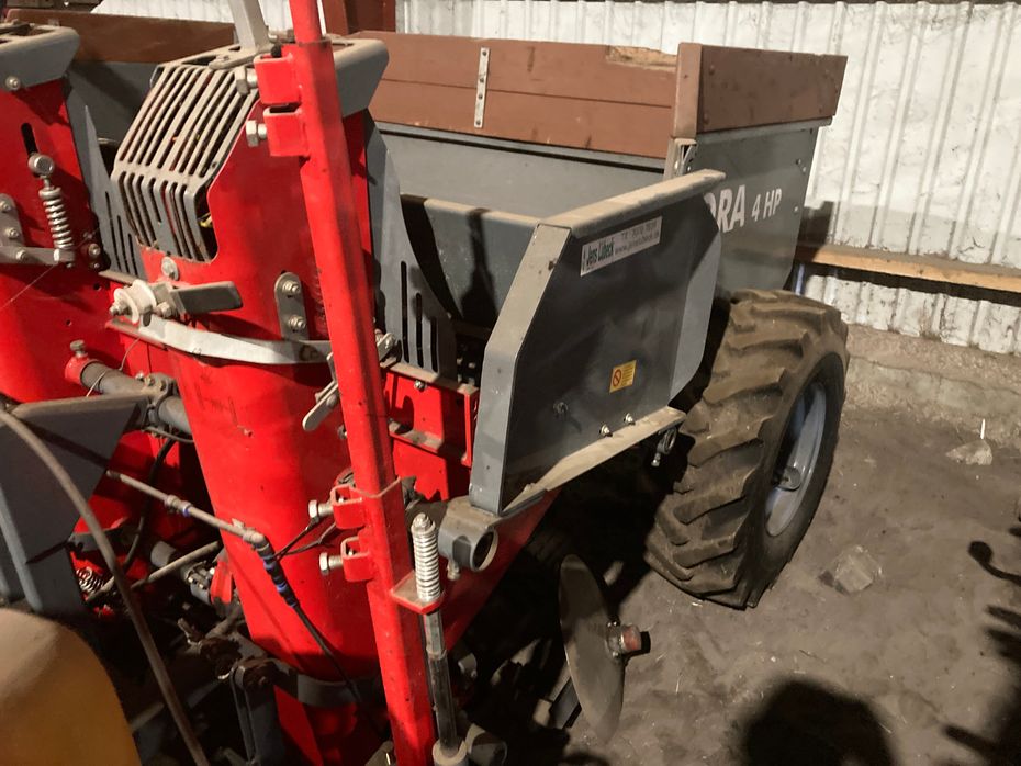 Unia KORA 4HP - Kartoffelmaskiner - Læggere - 3