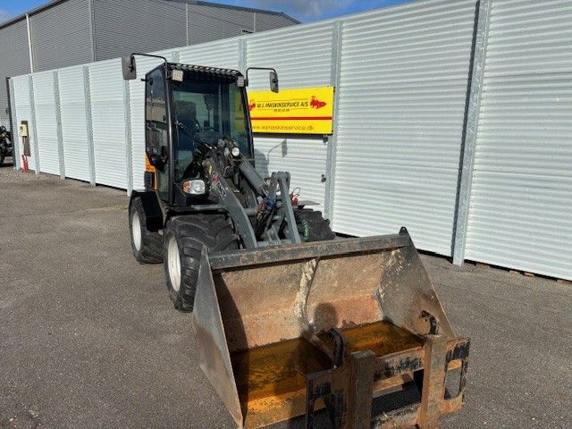 Giant V452T HD X-tra