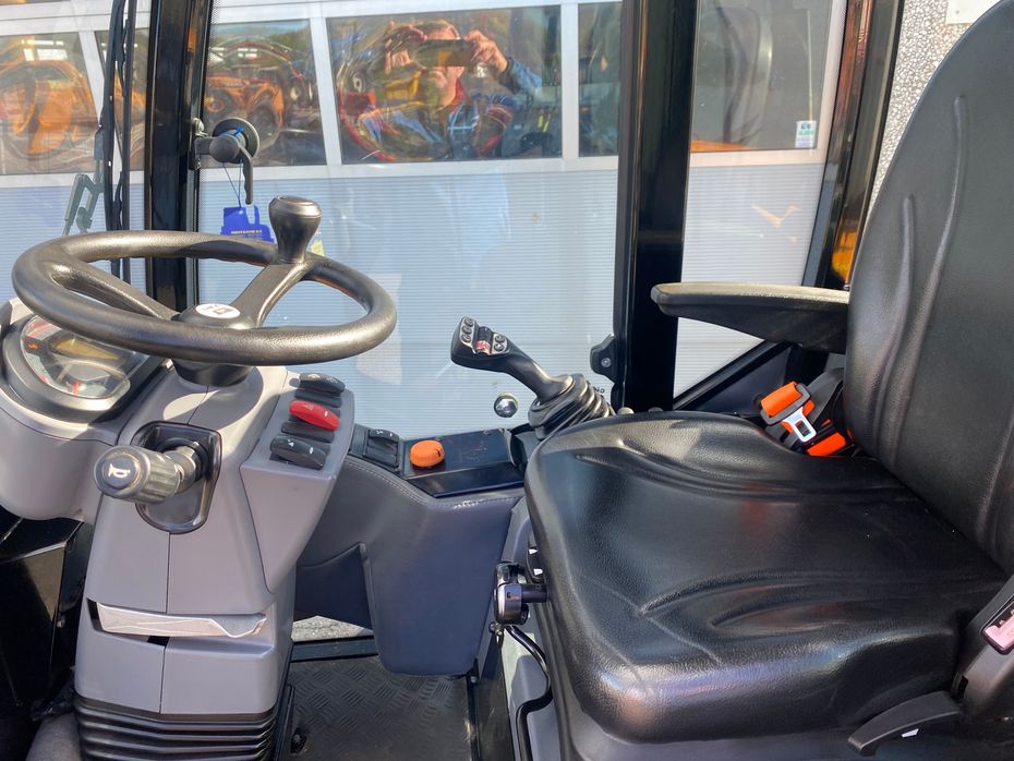 Giant G2700 X-TRA HD PLUS - Læssemaskiner - Minilæssere - 9