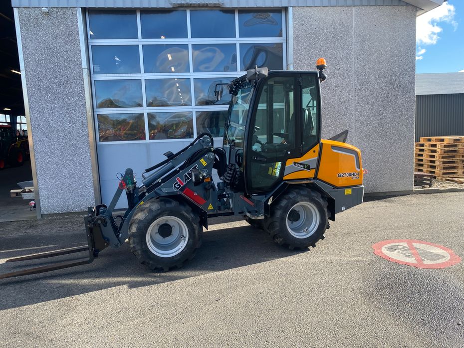 Giant G2700 X-TRA HD PLUS - Læssemaskiner - Minilæssere - 1