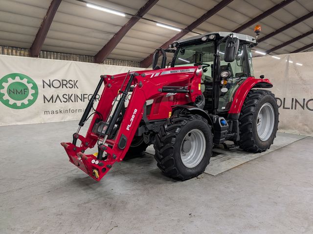 Massey Ferguson 5712S