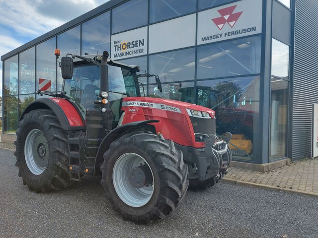 Massey Ferguson 8740S DYNA VT EXCLUSIVE
