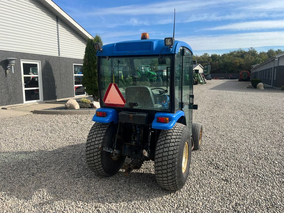 New Holland TC35DA Hydrostat - Traktorer - Traktorer 4 wd - 15