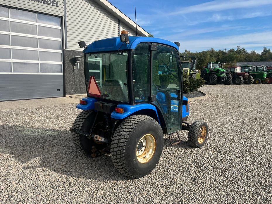 New Holland TC35DA Hydrostat - Traktorer - Traktorer 4 wd - 14