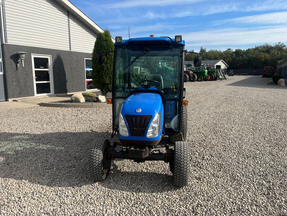 New Holland TC35DA Hydrostat - Traktorer - Traktorer 4 wd - 10