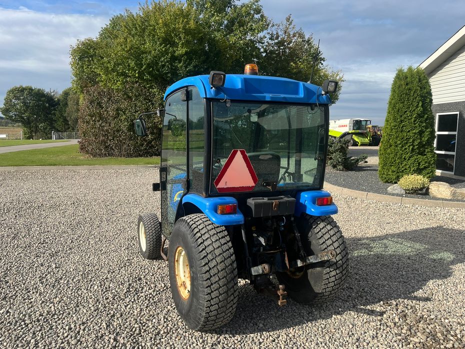 New Holland TC35DA Hydrostat - Traktorer - Traktorer 4 wd - 12