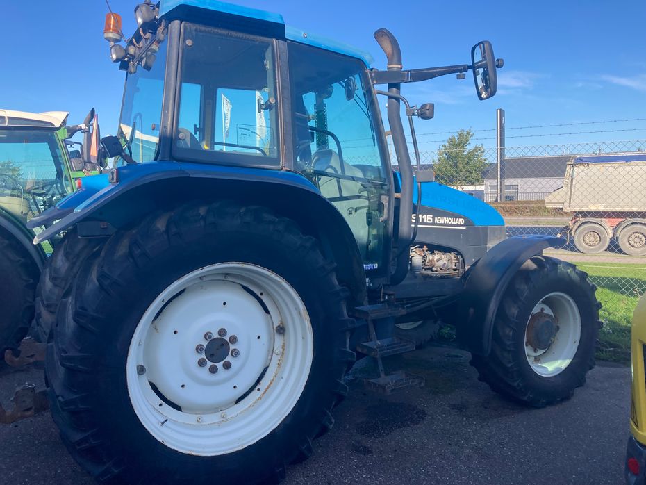 New Holland TS115 - Traktorer - Traktorer 4 wd - 2