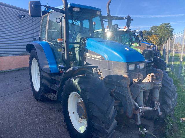New Holland TS115