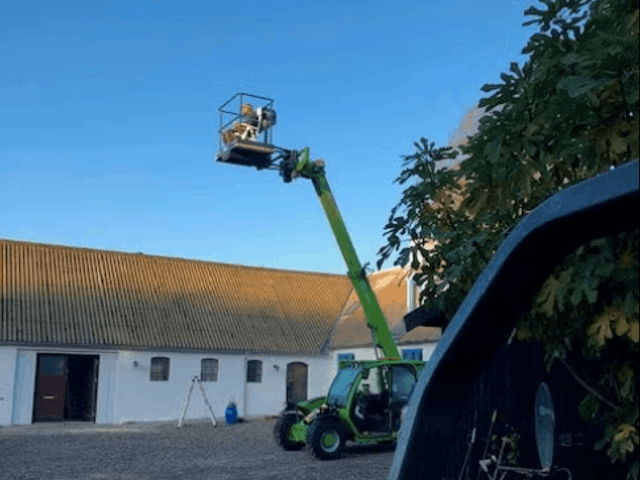Merlo P27.6PLUS