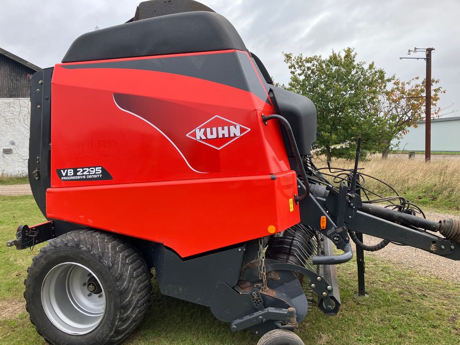 Kuhn VB 2295 - Pressere - Rundballe - 2