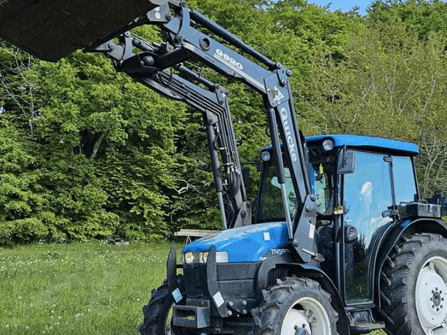 New Holland TN55D