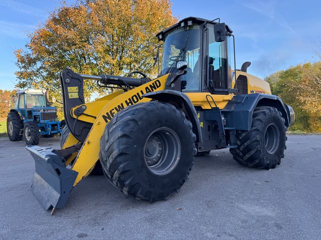 New Holland W170D