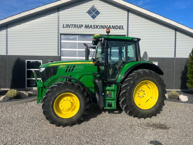 John Deere 6155M