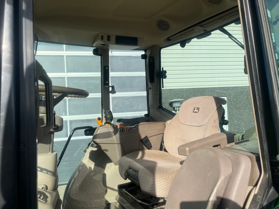 John Deere 6155M KUN 980 timer, med frontlift og evt. GPS - Traktorer - Traktorer 4 wd - 6