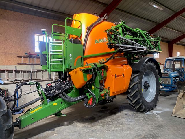 Amazone UX 6200 Super 28 mtr.