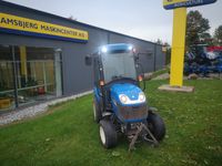 New Holland Boomer 25