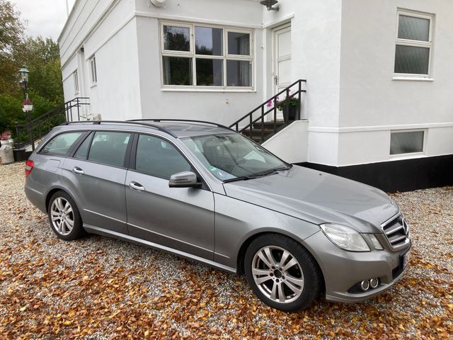 Mercedes E 200