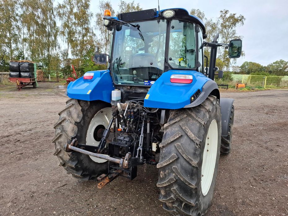 New Holland T5.115 EC - Traktorer - Traktorer 4 wd - 8