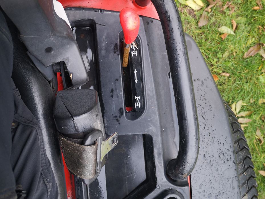 Kubota F3890 med Müthing MU-FM 160 slagleklipper - Redskabsbærere - Baghjulsstyret - 10