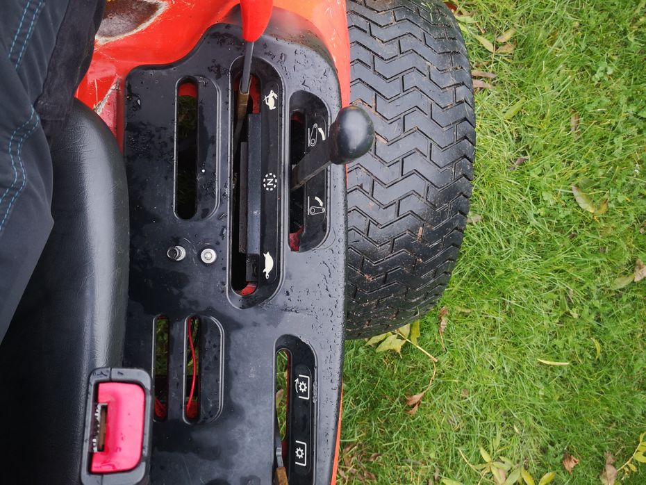 Kubota F3890 med Müthing MU-FM 160 slagleklipper - Redskabsbærere - Baghjulsstyret - 9