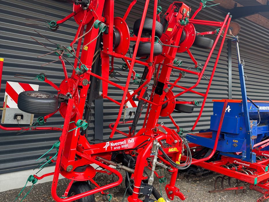 Kverneland 8090 vender-splitter - Hø- og halmhåndtering - River og vendere - 2