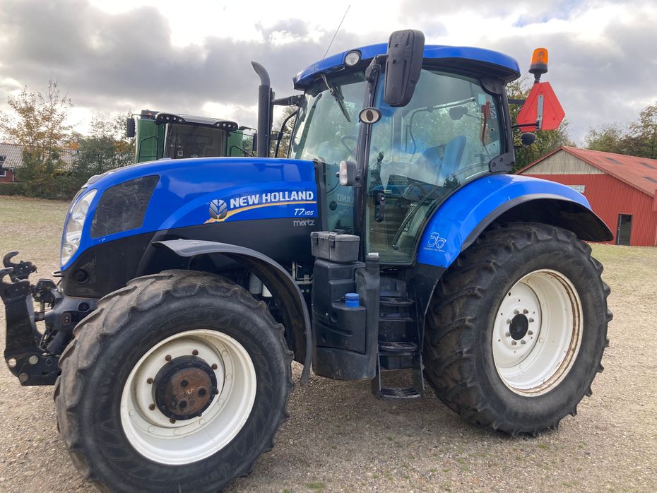 New Holland T 7.185 - Traktorer - Traktorer 4 wd - 5