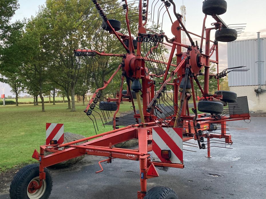 Kuhn GA 7301 - Hø- og halmhåndtering - River og vendere - 2