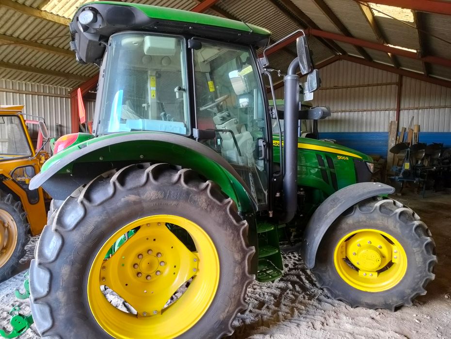 John Deere 5100 R - Traktorer - Traktorer 4 wd - 2