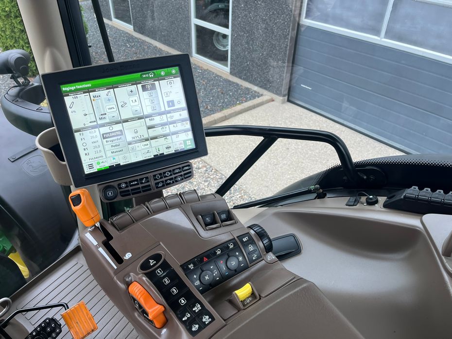 John Deere 6195R Premium Edition med frontlift - Traktorer - Traktorer 4 wd - 8