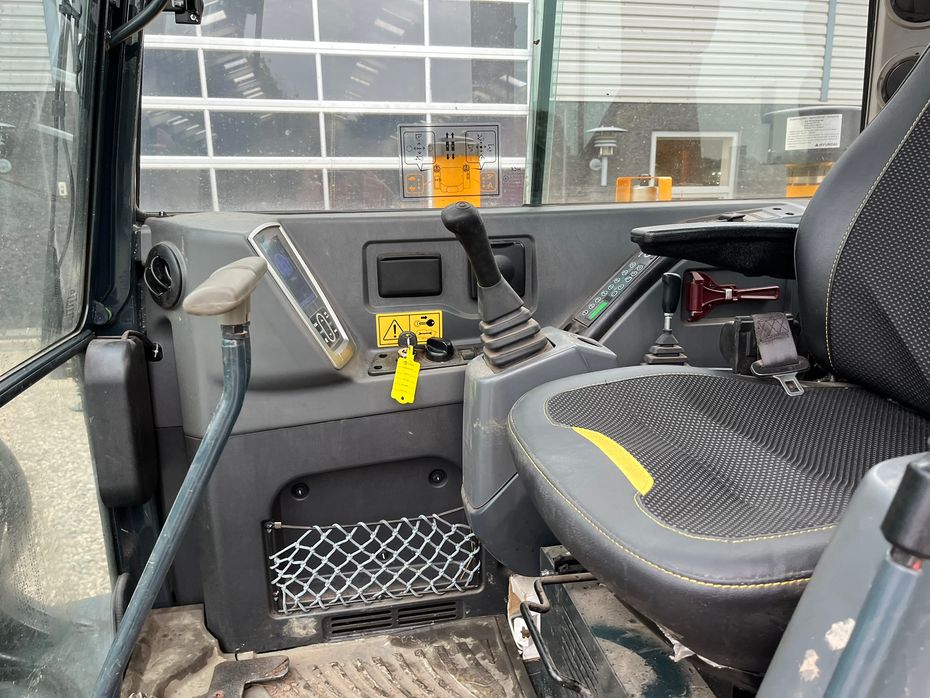 Hyundai HX55 Med Hydrema skifte og centralsmørring og grab-klo på. Udlejes, også med forkøbsret. - Minigravere - 17