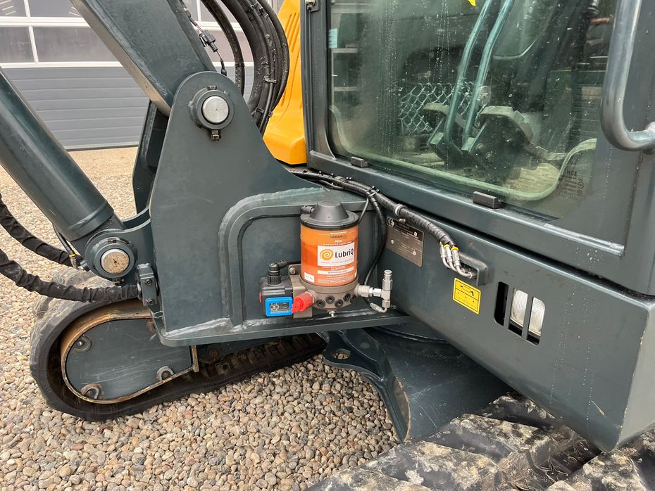 Hyundai HX55 Med Hydrema skifte og centralsmørring og grab-klo på. Udlejes, også med forkøbsret. - Minigravere - 2