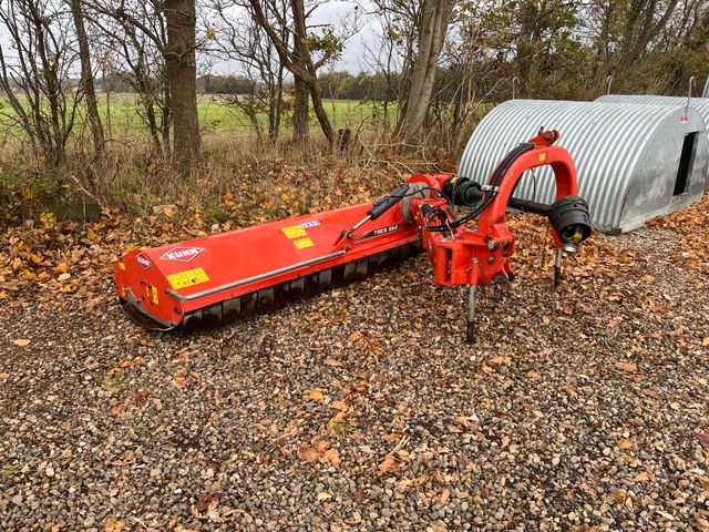 Kuhn TBES 262