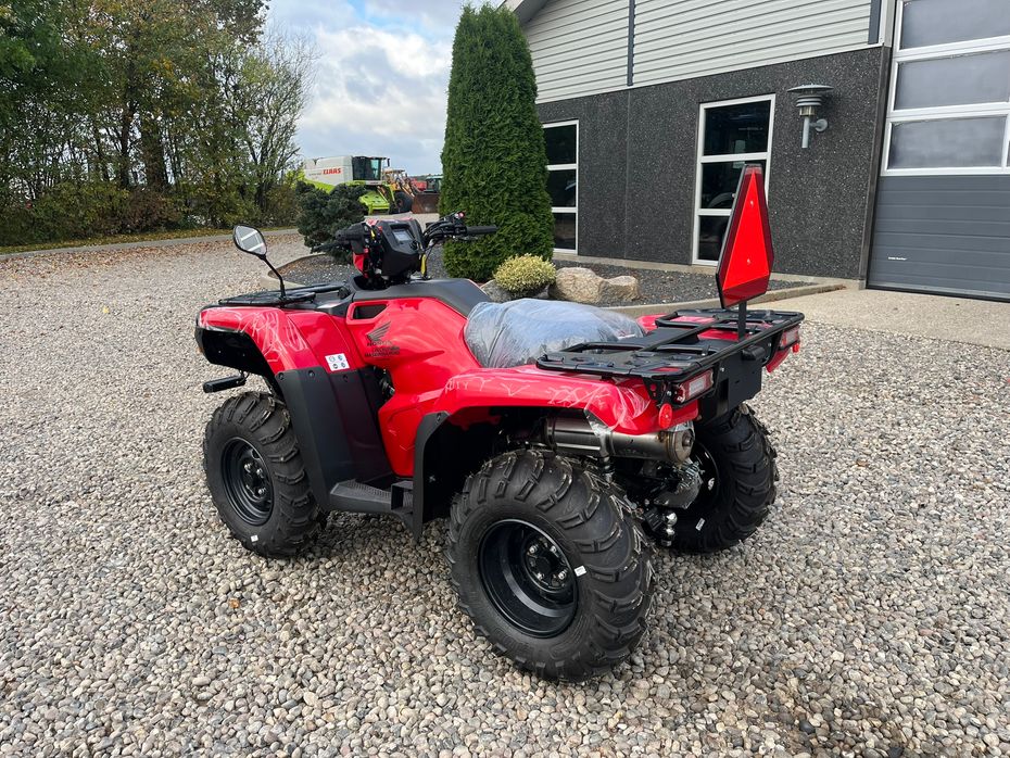 Honda TRX 520 FE Traktor STORT LAGER AF HONDA  ATV. Vi hjælper gerne med at levere den til dig, og bytter gerne. KØB-SALG-BYTTE se mere på www.limas.dk - ATV - 6