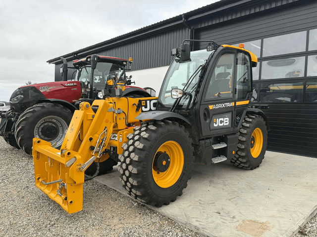 JCB 542-70 AGRI XTRA Dual Tech