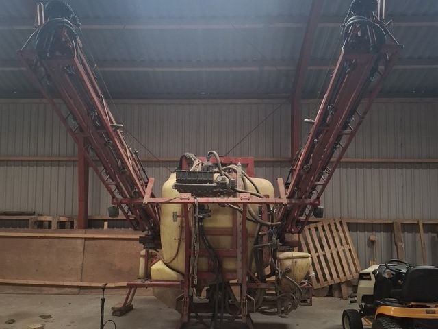 Hardi mega, 24 meter.