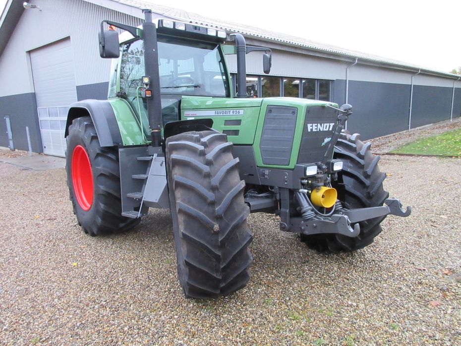 Fendt 926 Favorit Vario - Traktorer - Traktorer 4 wd - 1