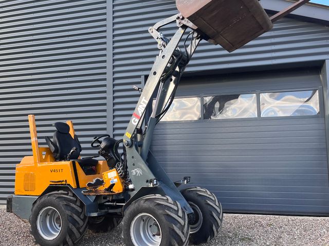 Giant V451T