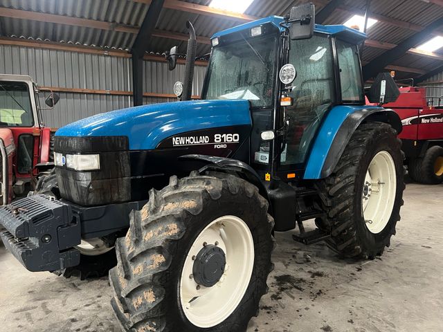 New Holland 8160