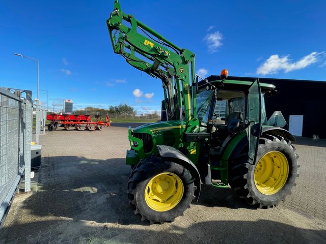 John Deere 5070M