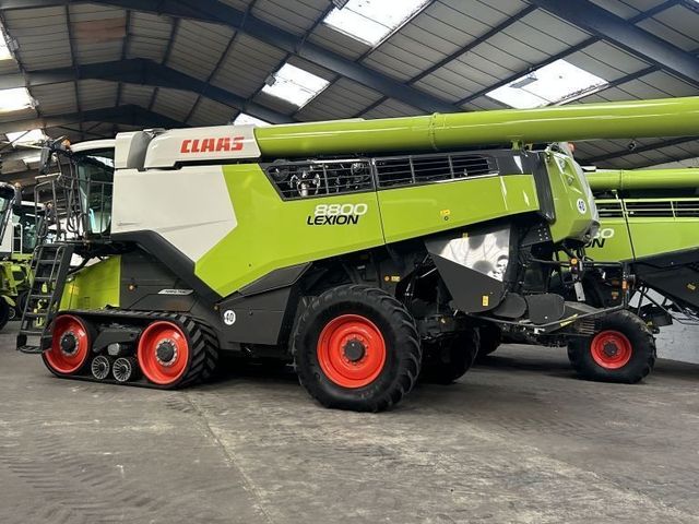 CLAAS Lexion 8800 TT 4WD