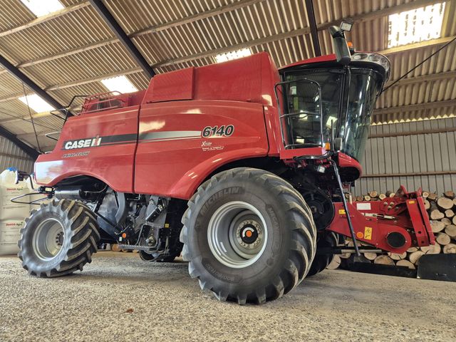 Case IH Axial Flow 6140