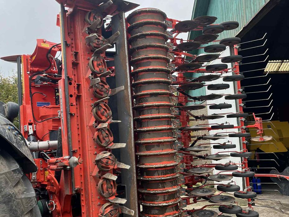 Kuhn HR6040 med såmaskine  Med dobbelt kammer fronttank  TF2300 - Såmaskiner - Alm. såmaskiner - 11