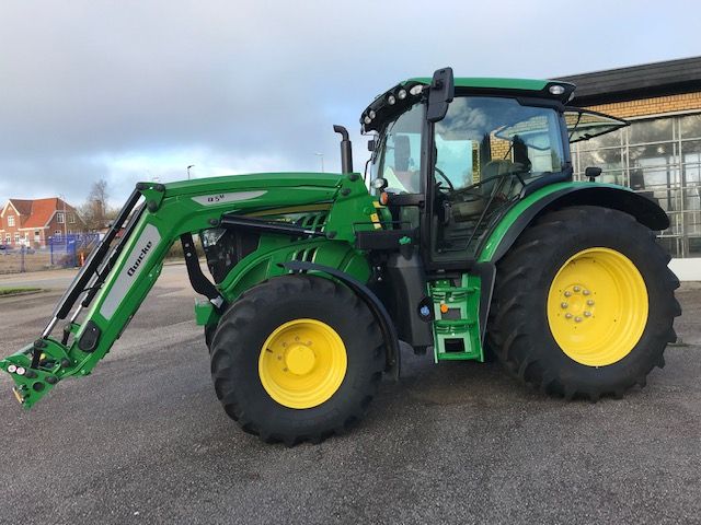John Deere 6130R m/frontlæsser