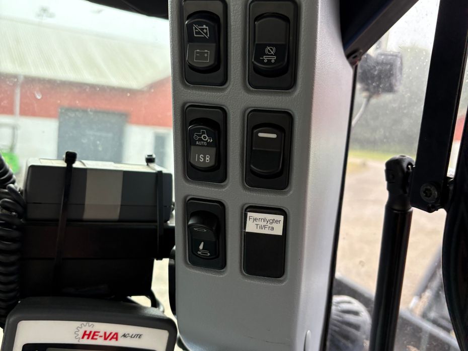 New Holland T7.270 AC BLUEPOWER Med RTK GPS - Traktorer - Traktorer 4 wd - 18