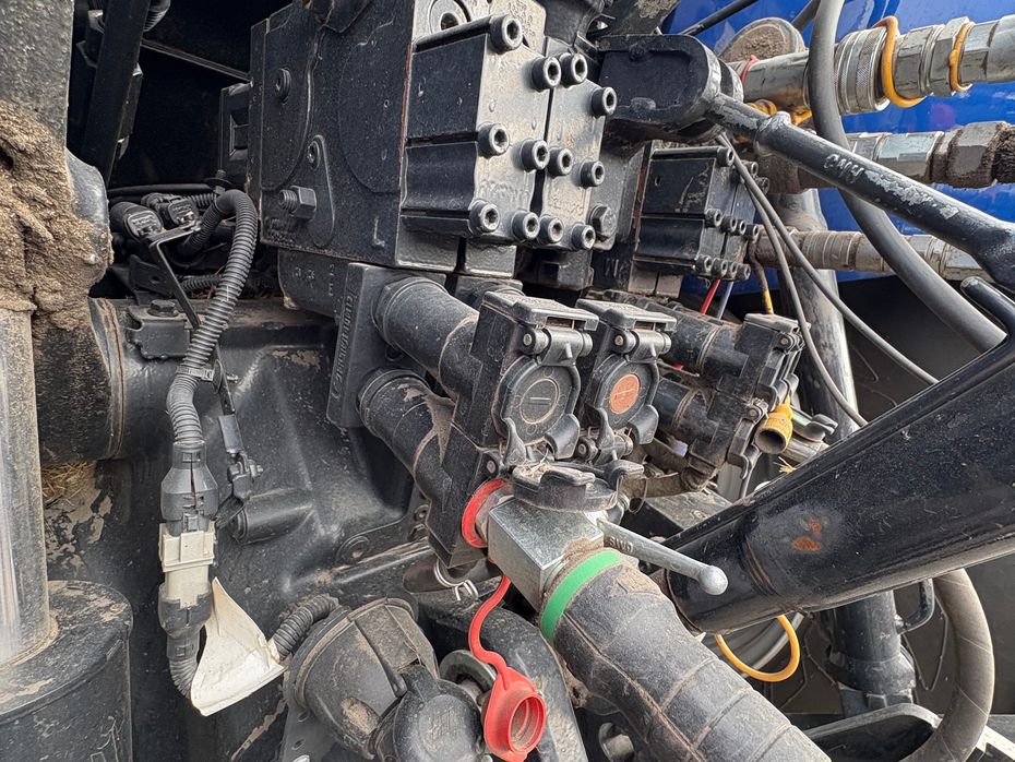 New Holland T7.270 AC BLUEPOWER Med RTK GPS - Traktorer - Traktorer 4 wd - 9