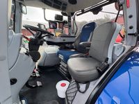 New Holland T7.270 AC BLUEPOWER Med RTK GPS - Traktorer - Traktorer 4 wd - 12