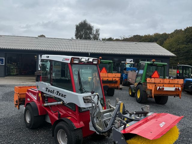 Timan Tool-Trac 245