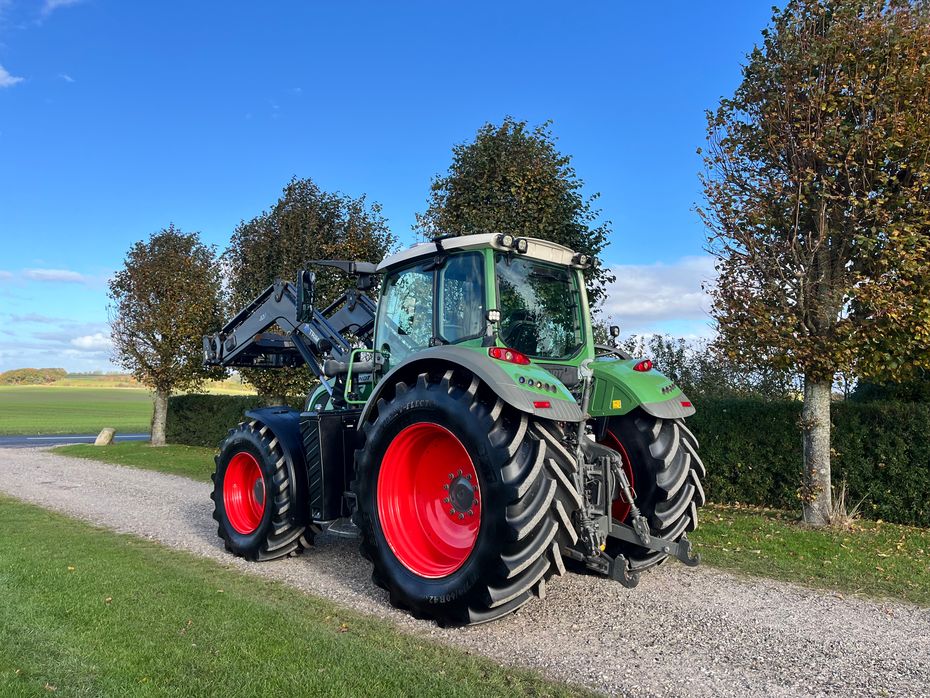 Fendt 718 Vario  KUN 6027 TIMER + TRIMA 5.1 - Traktorer - Traktorer 4 wd - 4