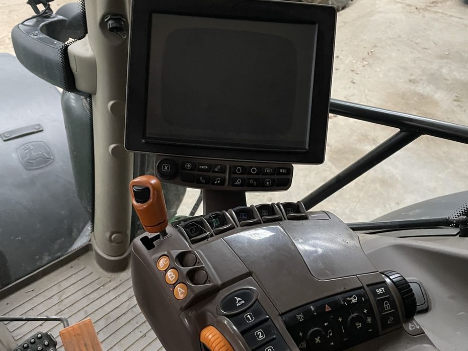 John Deere 6195R - Traktorer - Traktorer 4 wd - 5