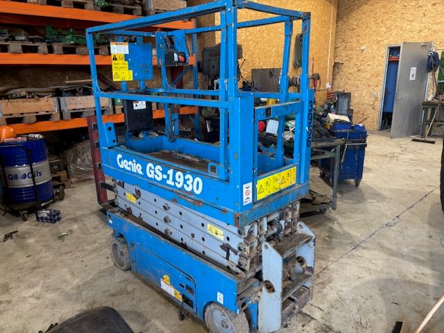 Genie GS-1930